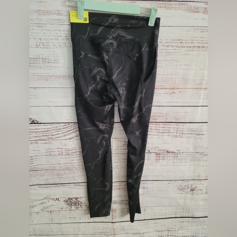 All in Motion Women's XS Size 7/8 Black Flex High-Rise Leggings w/ Side pocket - Picture 8 of 9